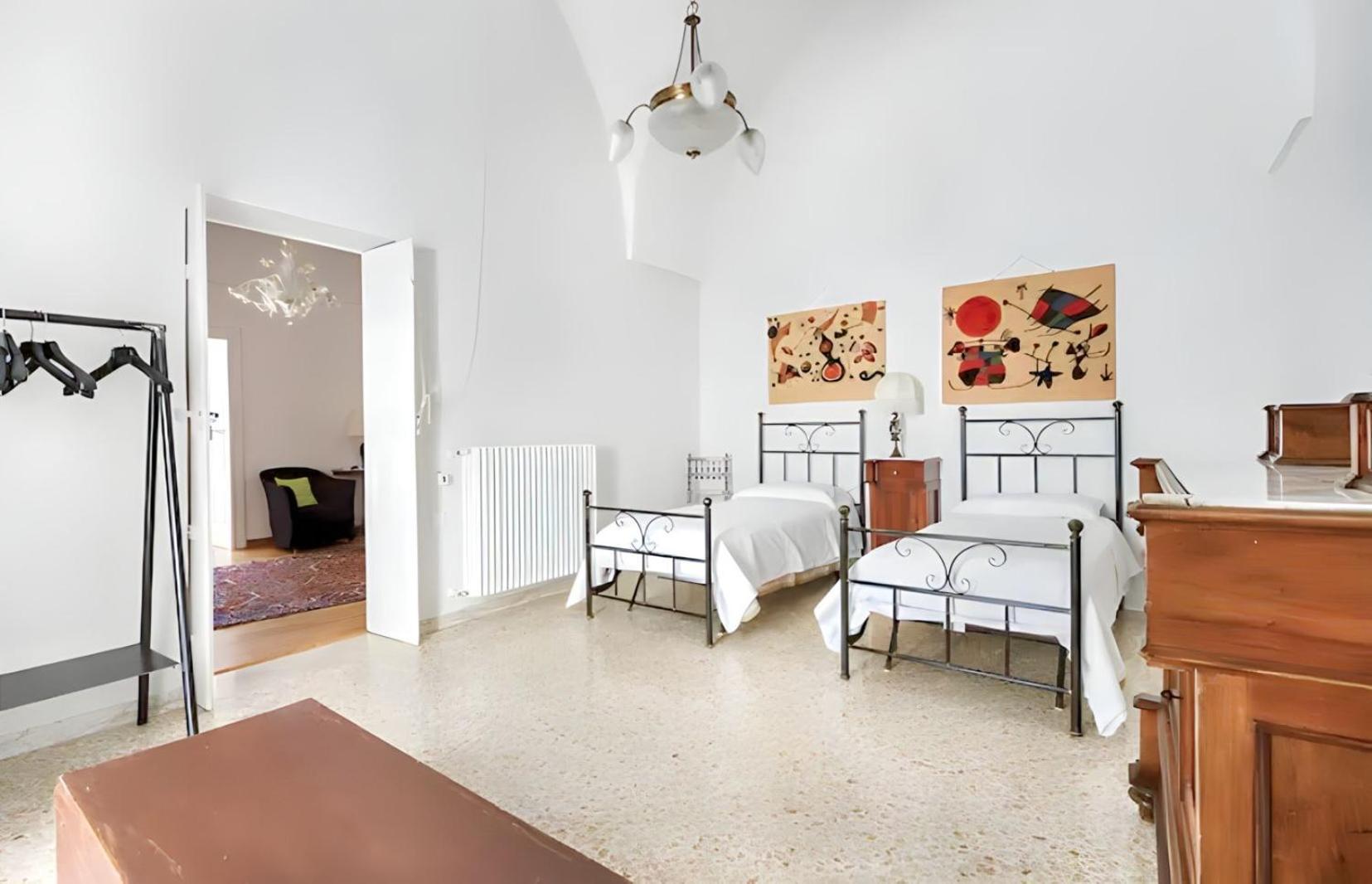 Dimora Luxury Con Terrazza - Centro Storico Ostuni Exterior photo